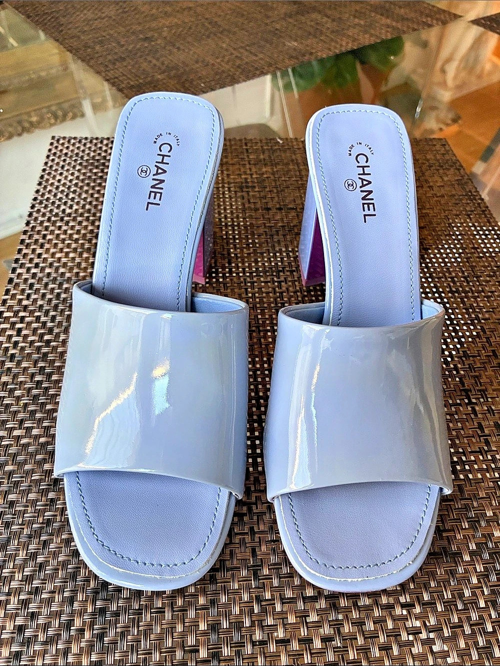 Chanel Patent Calfskin CC Block Heel Mules Purple size 38